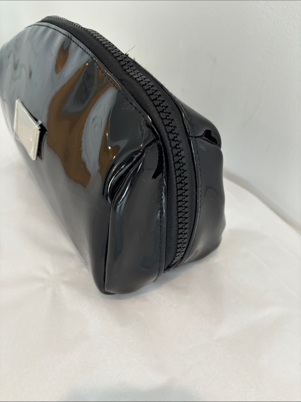 HOLT RENFREW Black Patent Travel toiletry bag make up case cosmetic bag lined - Picture 5 of 17